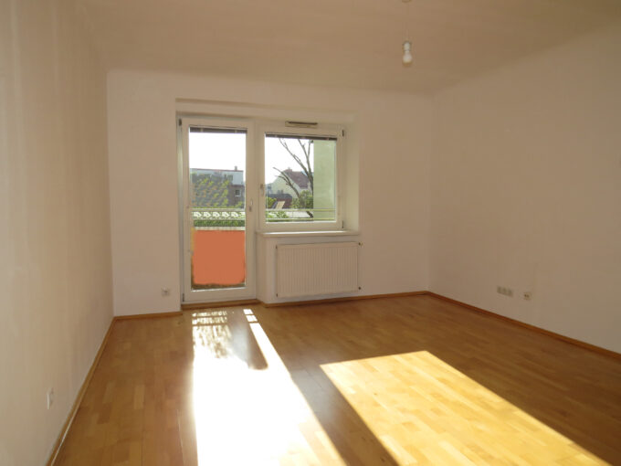 1190 Wien/bei Nussdorf, Donauinsel: Entzückende Garconniere mit Balkon