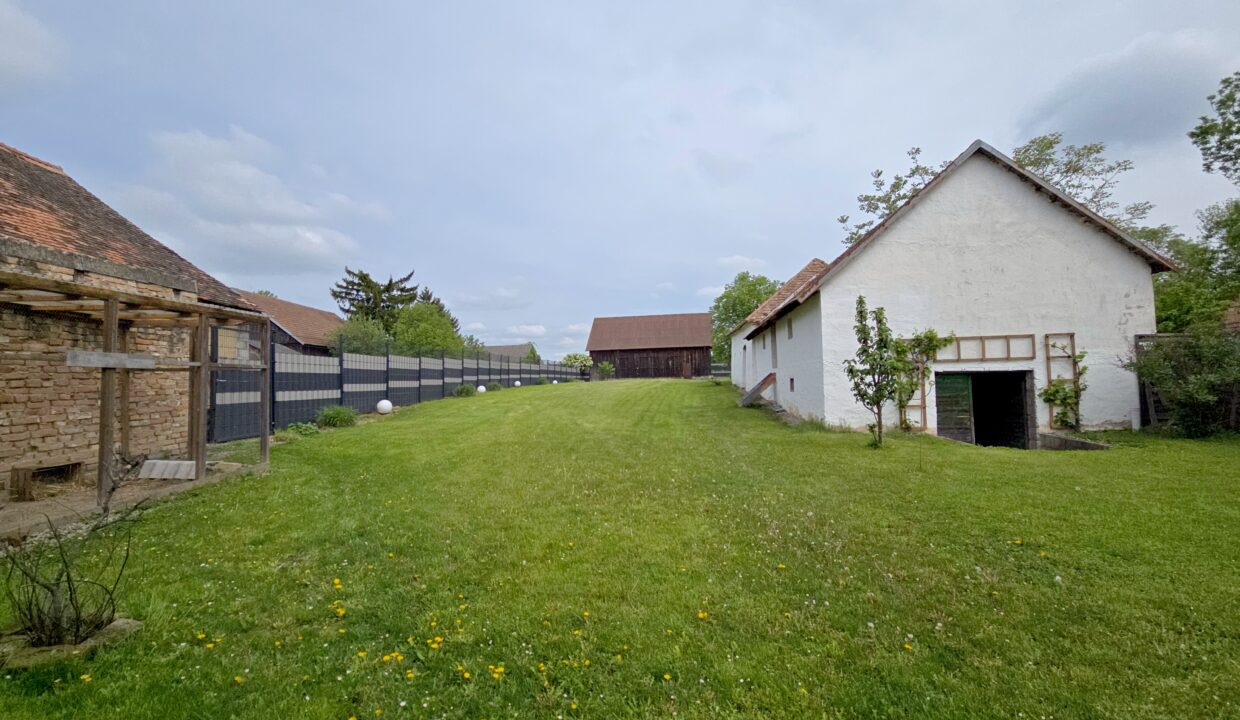 2042_grossnondorf_garden_stadl_press_house
