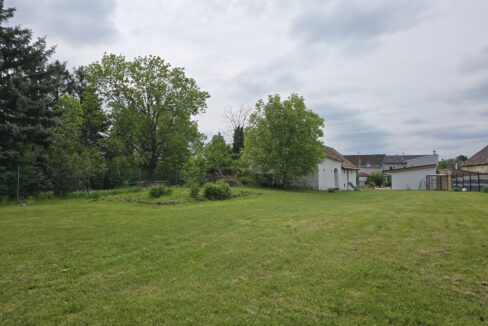 2042_grossnondorf_garten_zum_haus