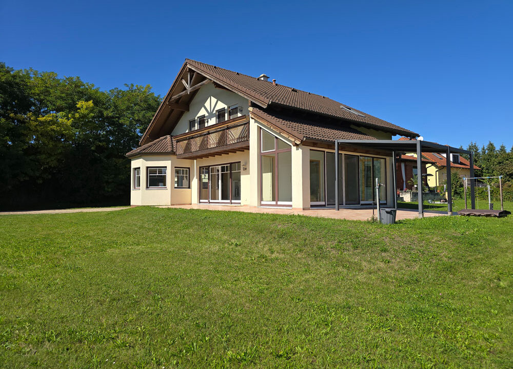 3701_grosswiesen_haus_seite